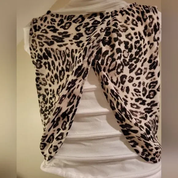 H & M 🌸NWT🌸 Leopard Print Maxi Dress  Open BACK Size 8 - Picture 5 of 12